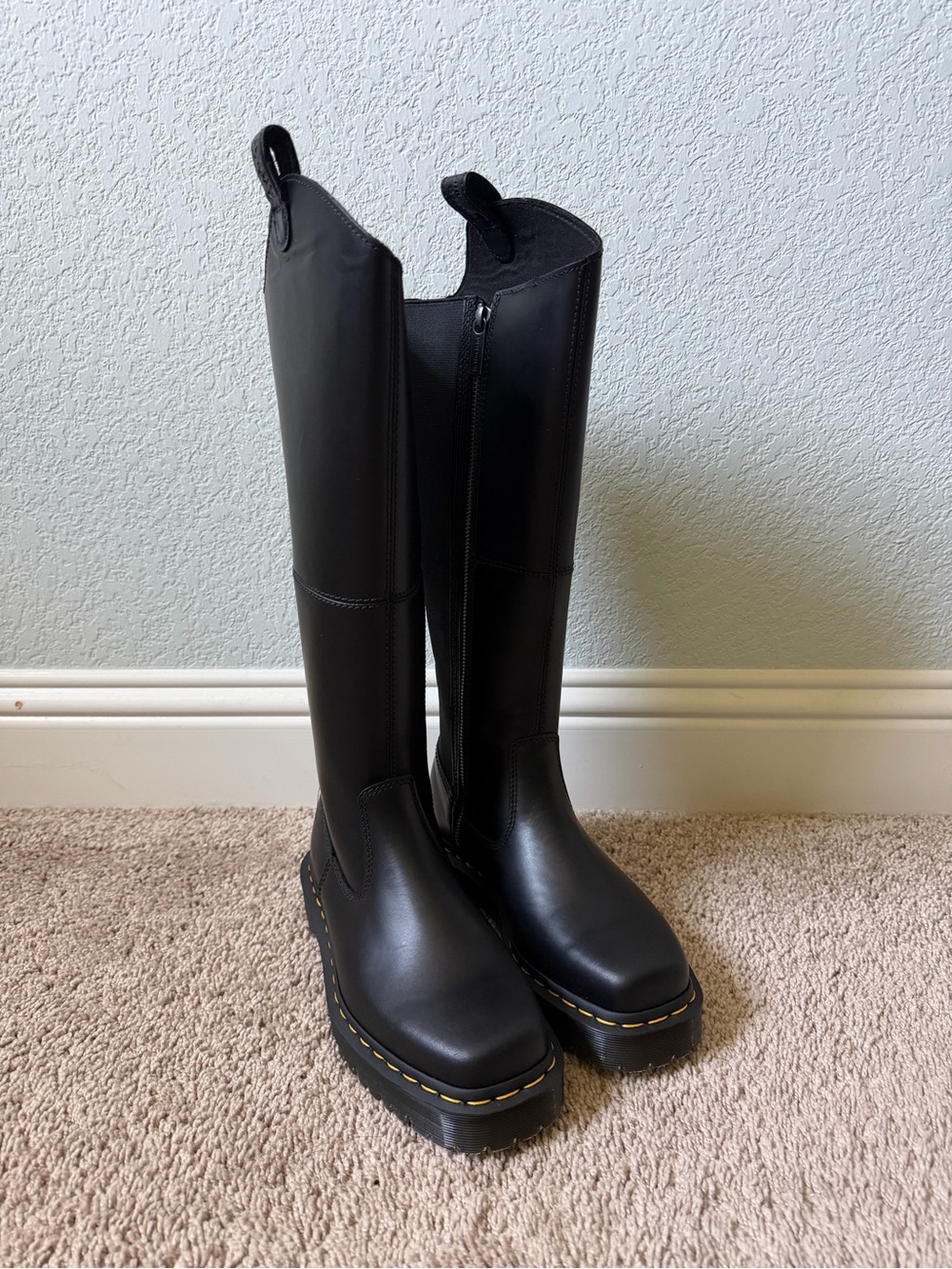 Dr. Martens Women's Amaayah Hi Leather Bex Riding Boots Black - Medium Size 7